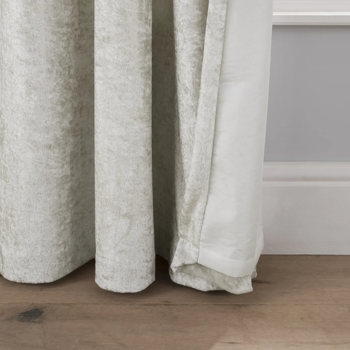 Luxury Crushed Velvet Eyelet Blackout Curtains - 2 Panels - Ivory – image 6