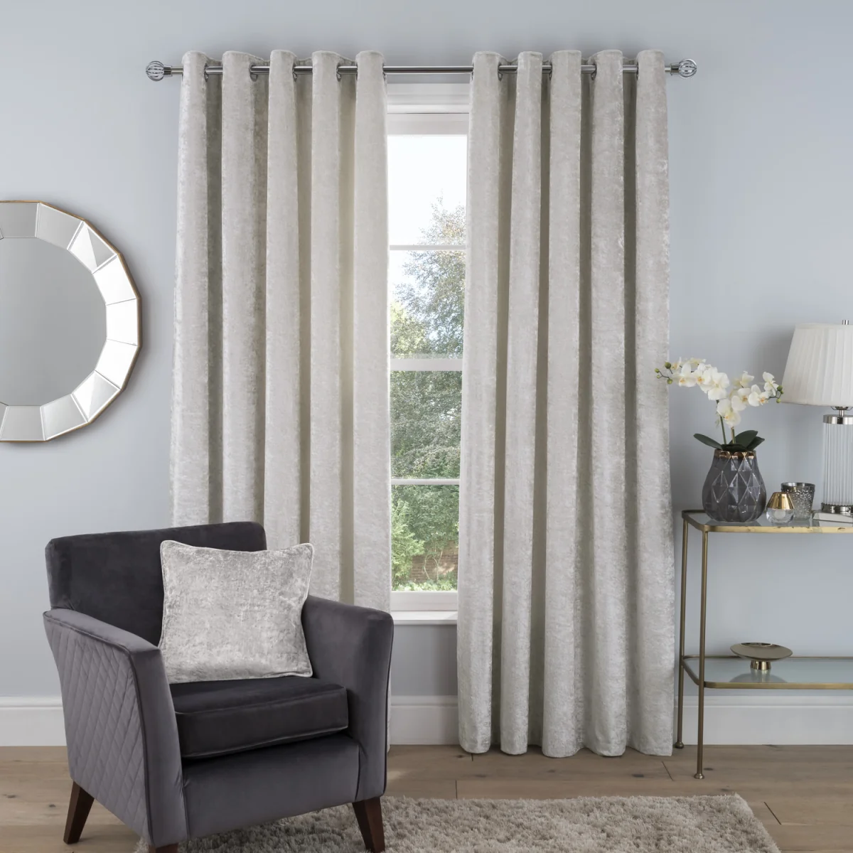 Luxury Crushed Velvet Eyelet Blackout Curtains - 2 Panels - Ivory – image 1