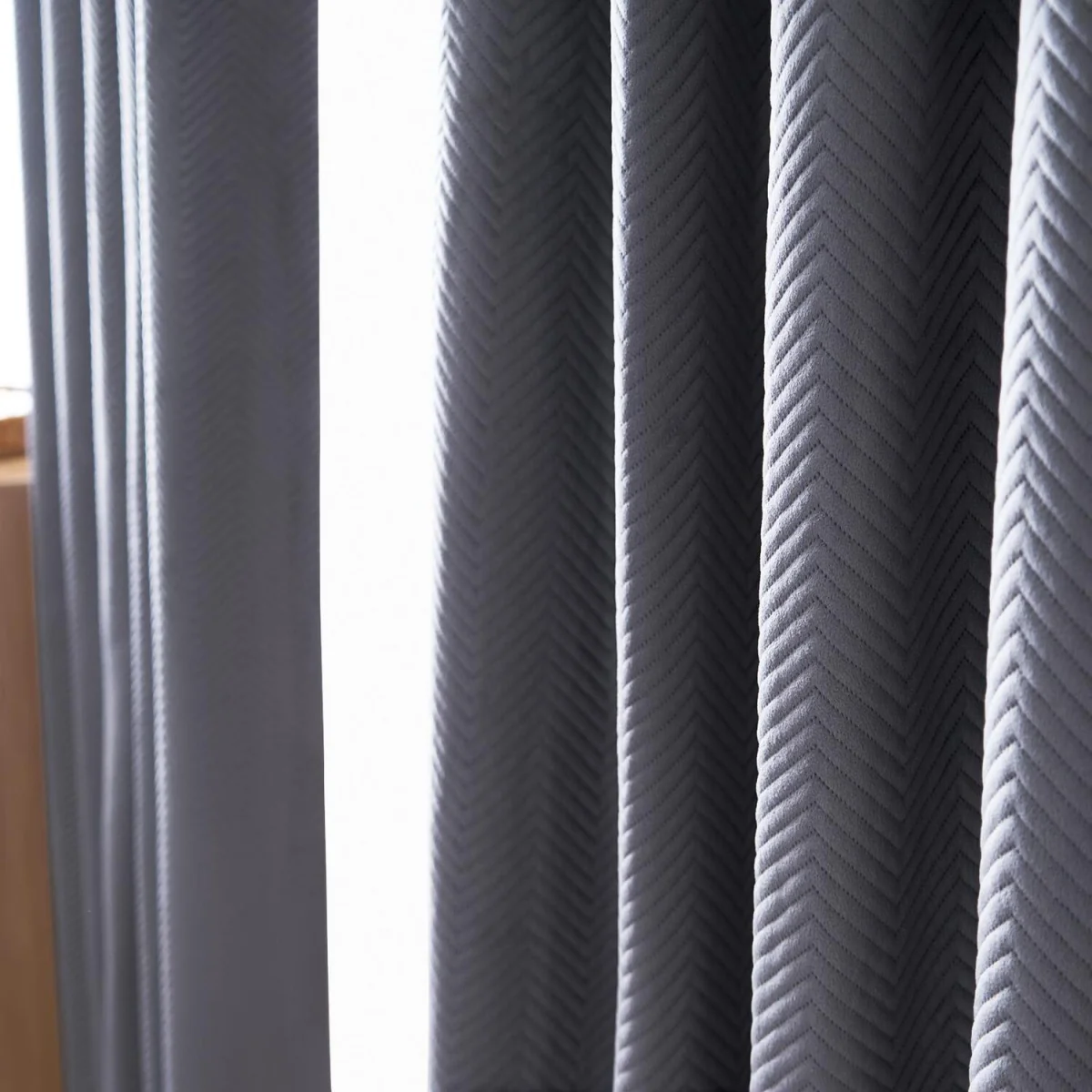 OHS Quilted Velvet Eyelet Curtains - Charcoal – image 3