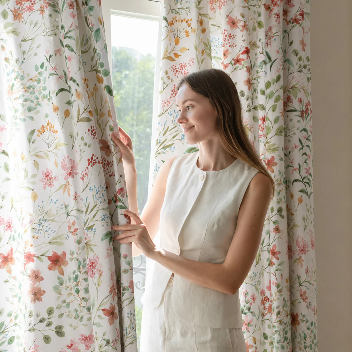 Watercolour Floral Printed Unlined Ringtop Curtains - Multi / 183cm – image 3