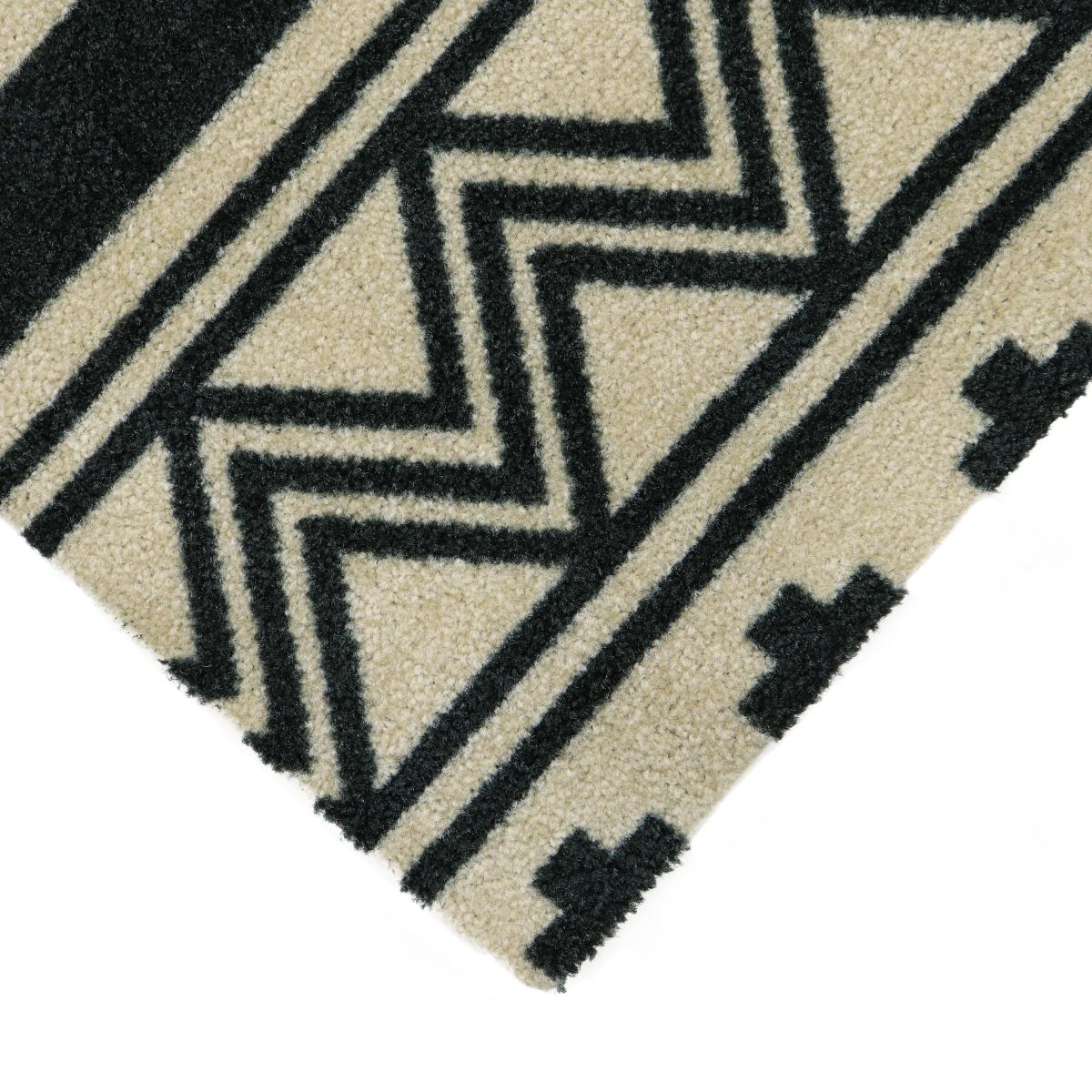 JVL Mega Latex Aztec Runner Black – image 4