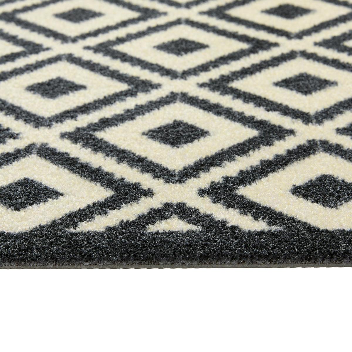 Marvel Geometric Black & White Washable Doormat Black and white – image 3