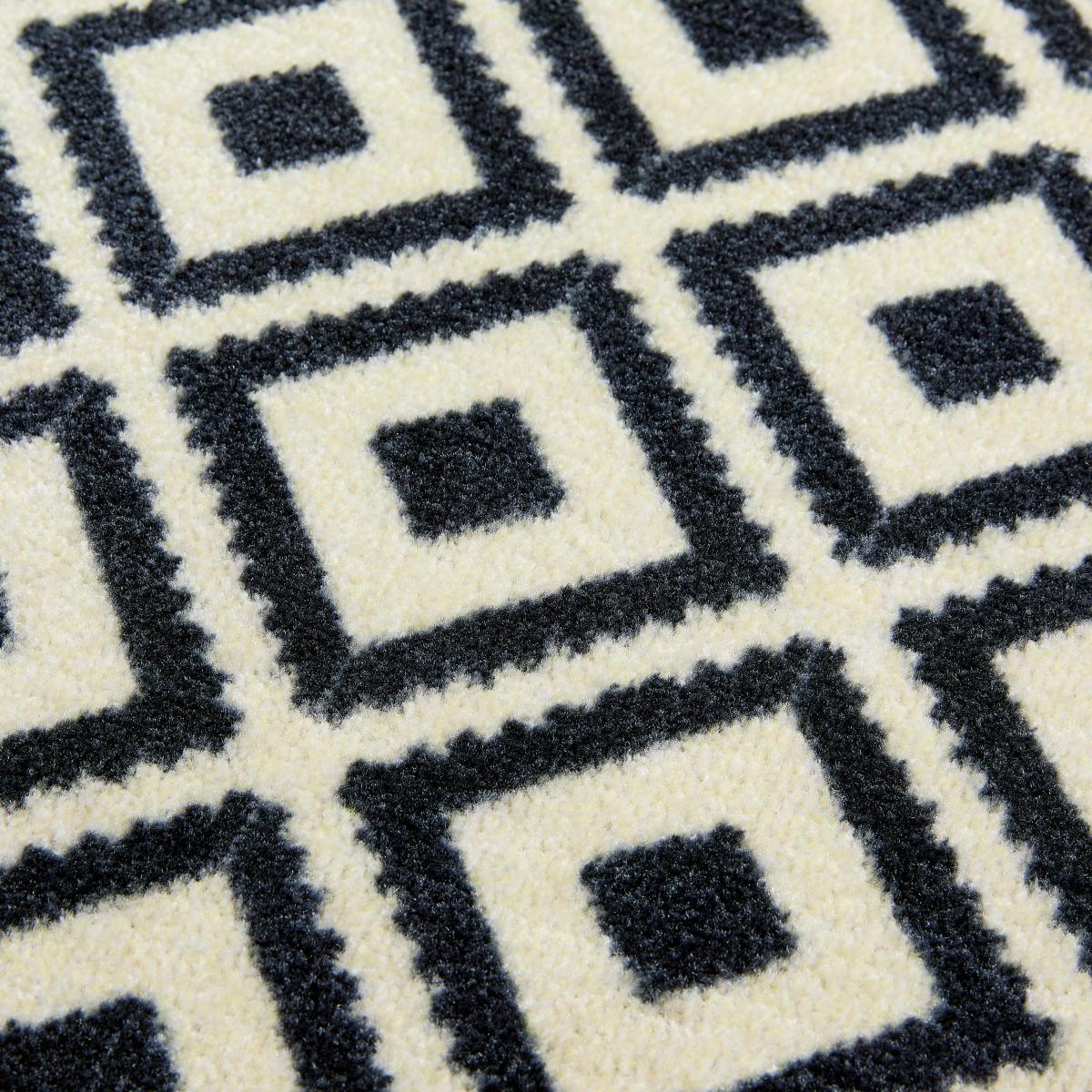 Marvel Geometric Black & White Washable Doormat Black and white – image 5
