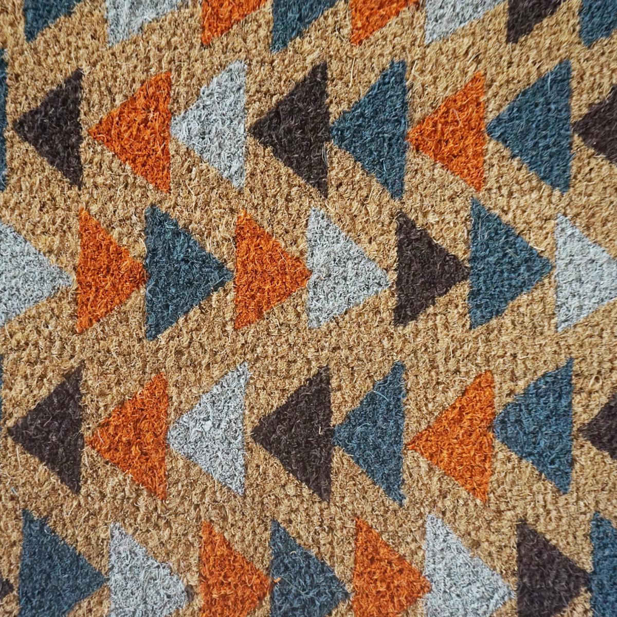 Half Moon Triangle Doormat Brown – image 4