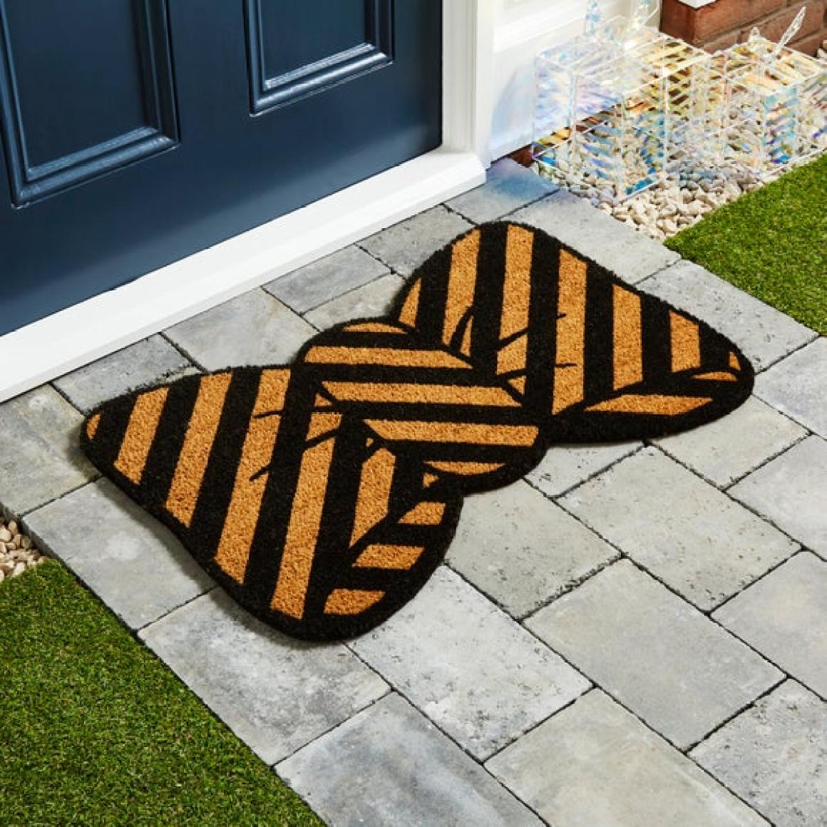 Bow Shaped Stripe Coir Outdoor Doormat – image 2