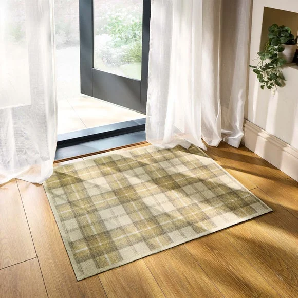 Marvel Printed Oswald Check Washable Doormat – image 1