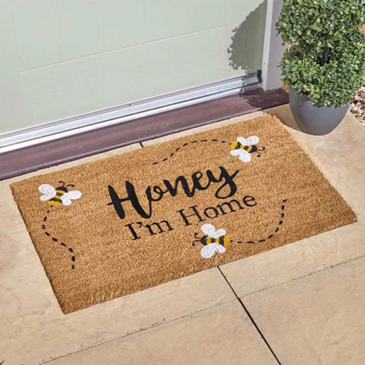 Honey I'm Home Bee Doormat  - Brown – image 2