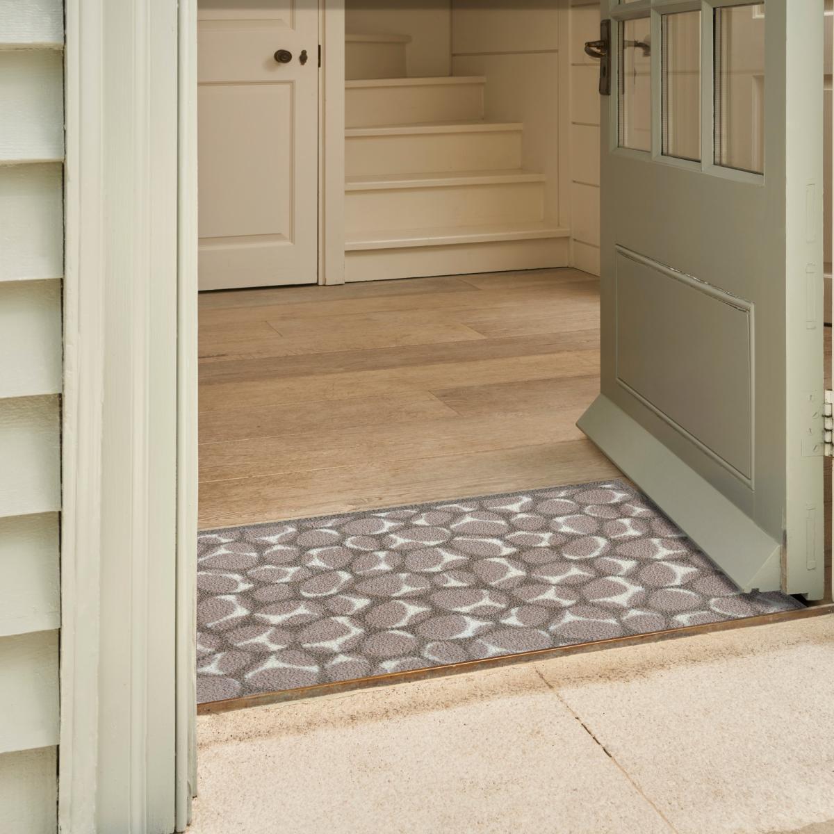 Cobbles Washable Doormats in Grey – image 2
