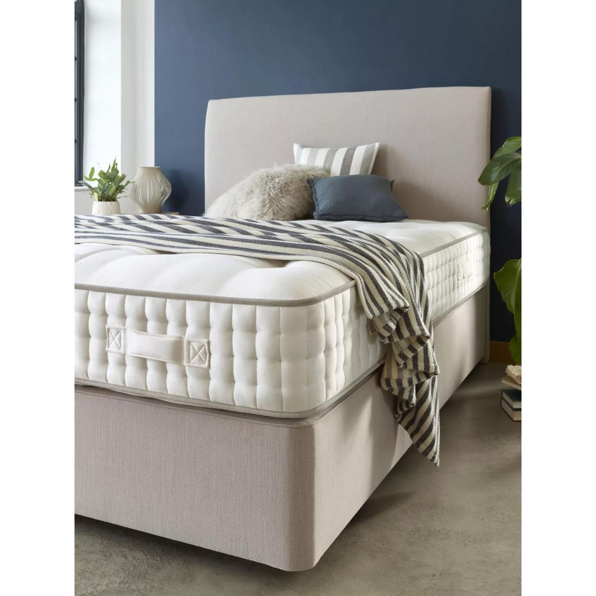 John Lewis & Partners Luxury Natural Collection Mohair 14000, King Size, Firmer Tension Pocket Spring Mattress – image 4