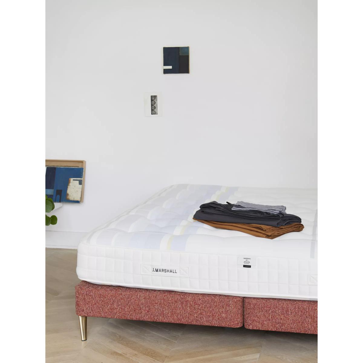 J. Marshall by Vispring No.1 Pocket Spring Mattress, Medium Tension, Super King Size – image 4