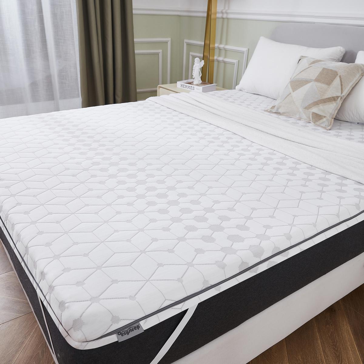 All seasons memory foam mattress topper  - White / King 5.5kg – image 3