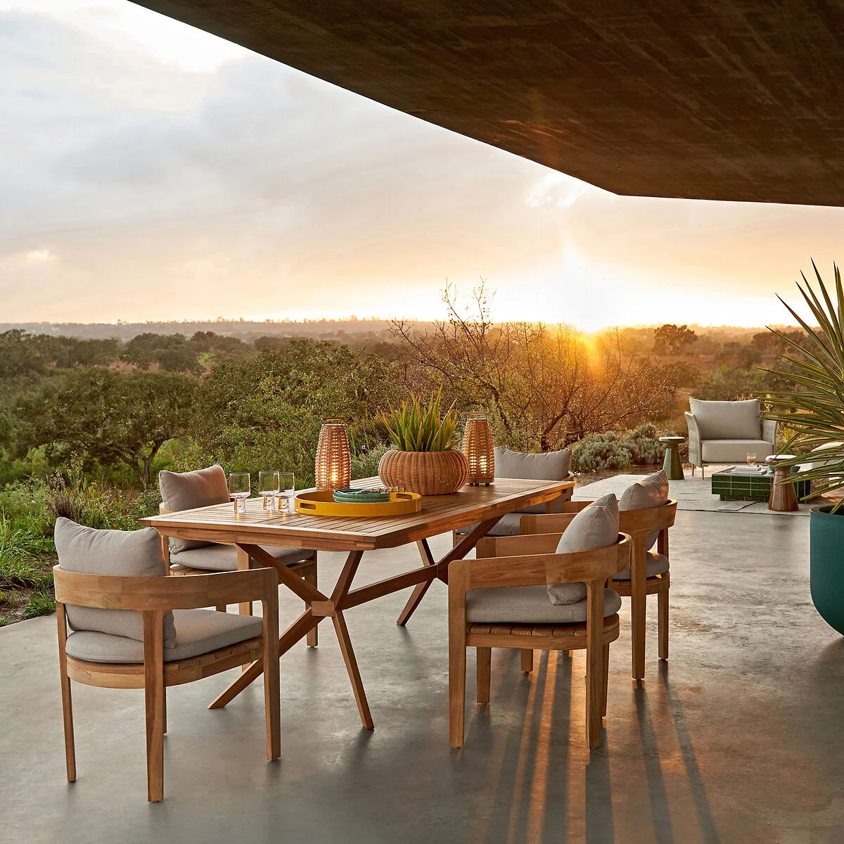 Jakta Rectangular Acacia Garden Table – image 3