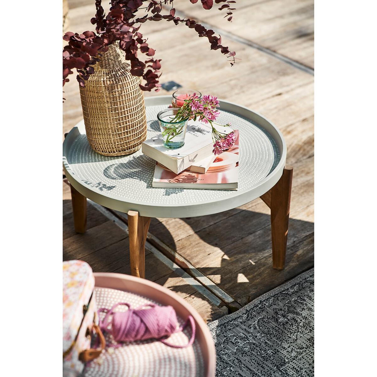 Médan Acacia and Cement Fibre Coffee Table – image 7