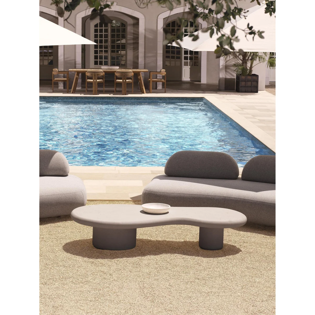 Organic Shaped Garden Coffee Table Erato – image 2