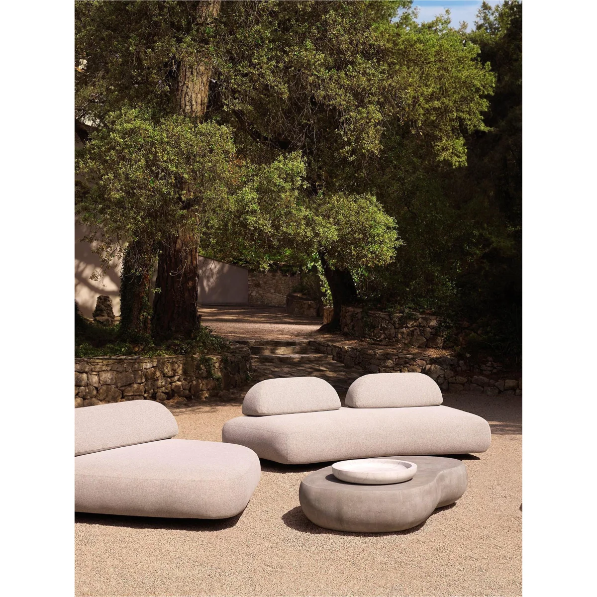 Organic Shaped Garden Coffee Table Prime – image 2