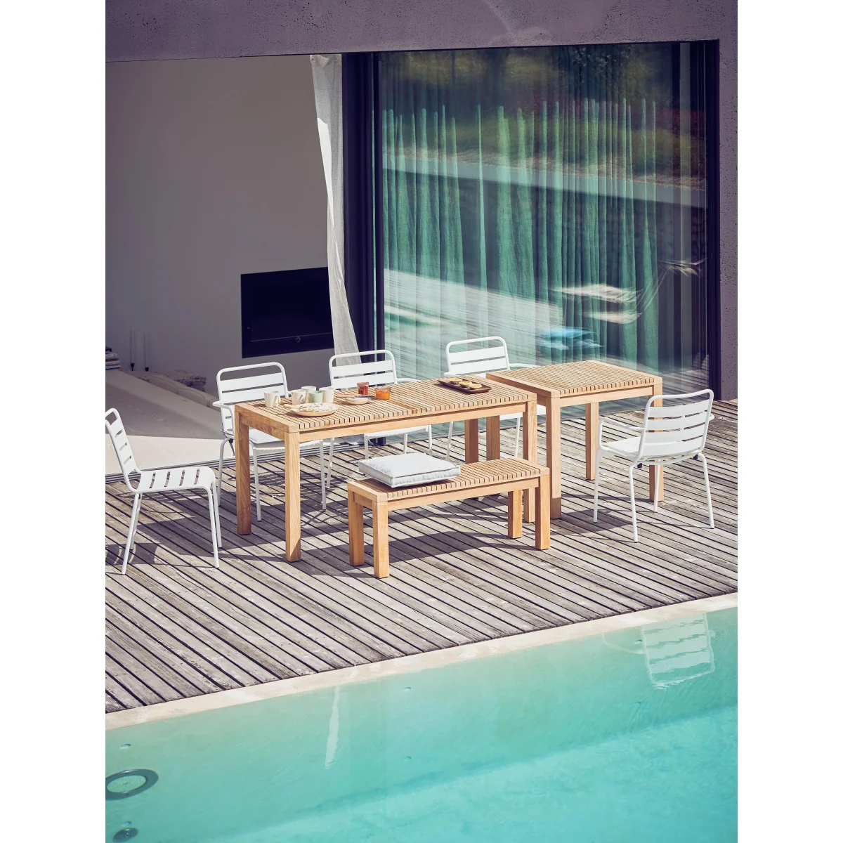 Teak Wood Garden Table Samoa, Various Sizes – image 2