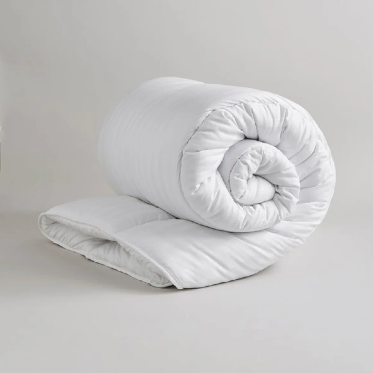 Hotel Luxury Cotton 13.5 Tog Duvet White – image 3