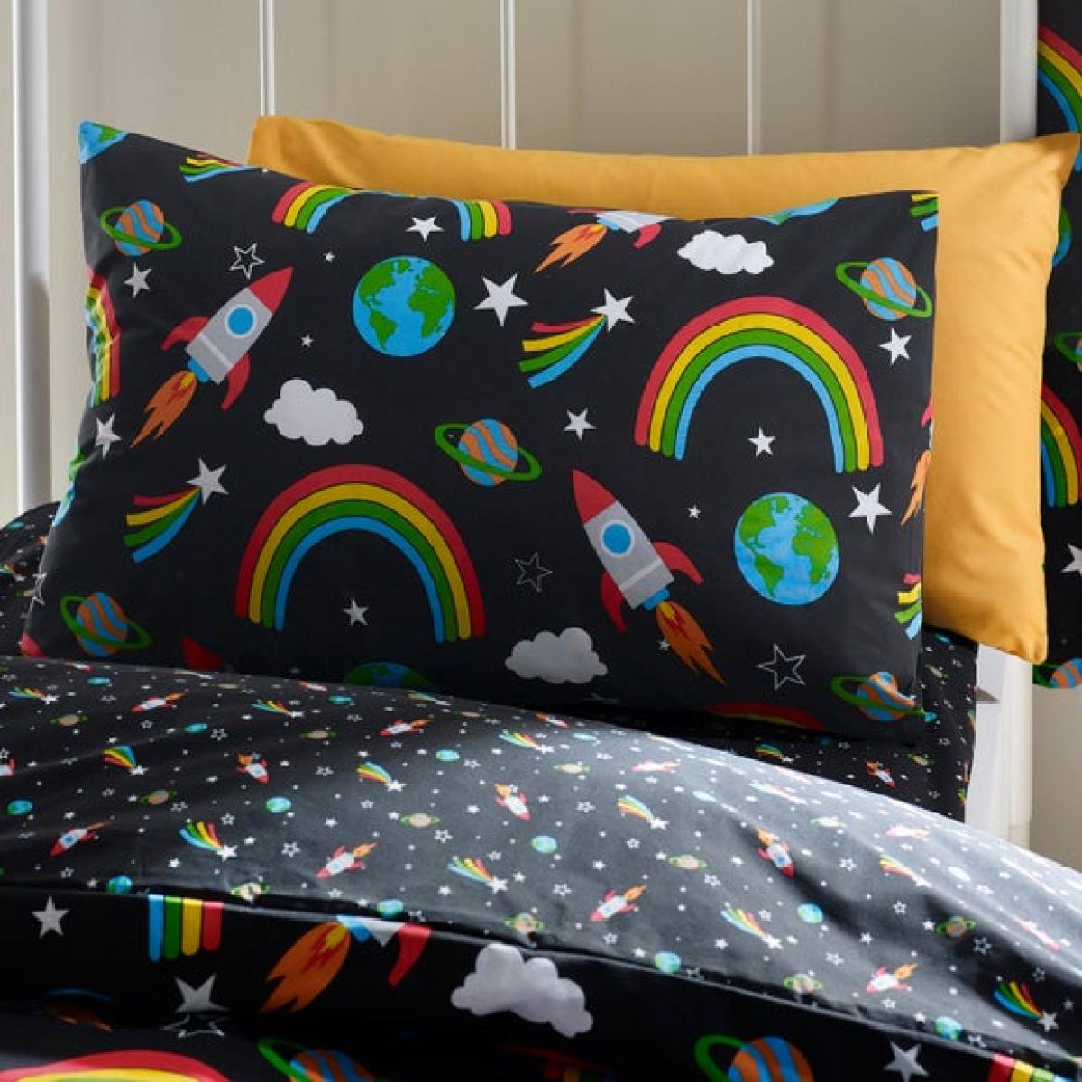 Catherine Lansfield Rainbow Rockets Duvet and Pillowcase Set – image 3