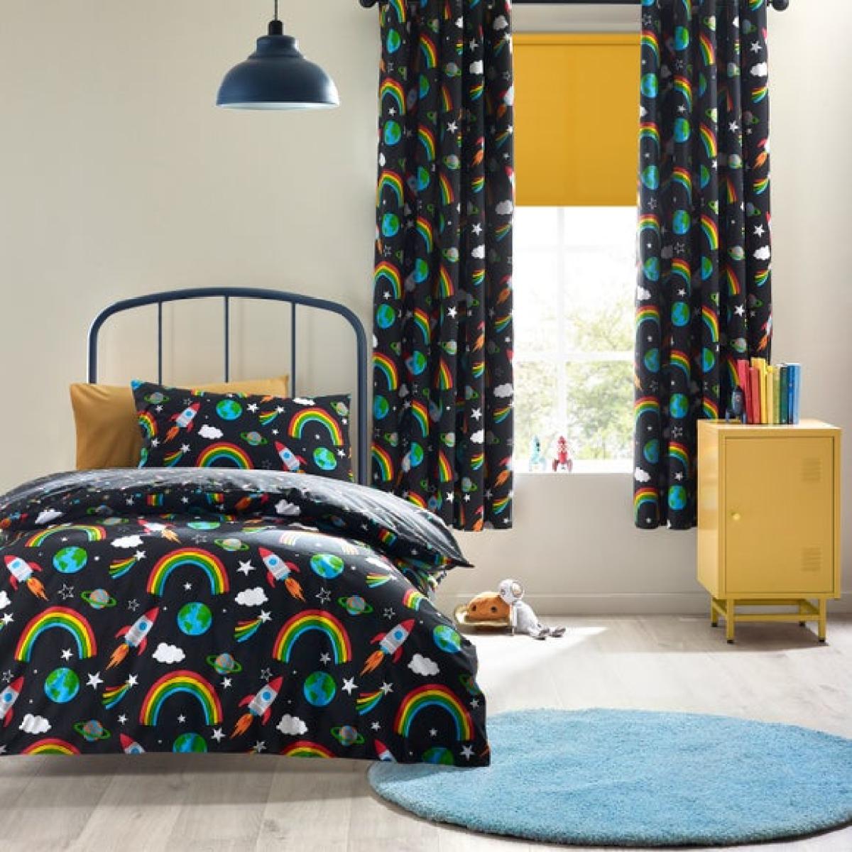 Catherine Lansfield Rainbow Rockets Duvet and Pillowcase Set – image 1
