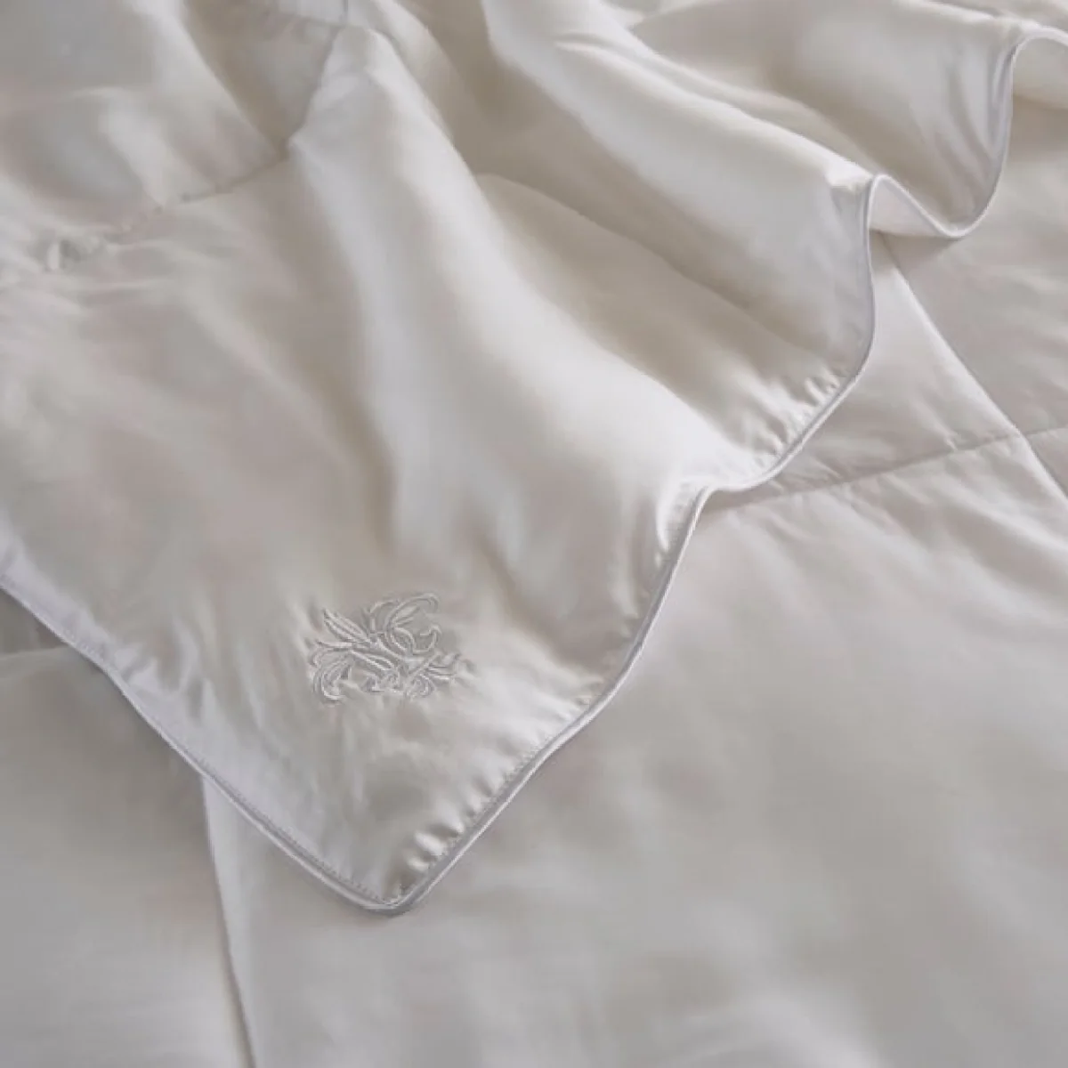 Dorma Luxury Temperature Control 100% Tencel 10.5 Tog Duvet – image 2