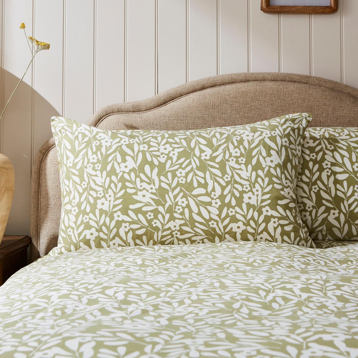 Hallie Floral Green Reversible Duvet & Pillowcase Set Green – image 5