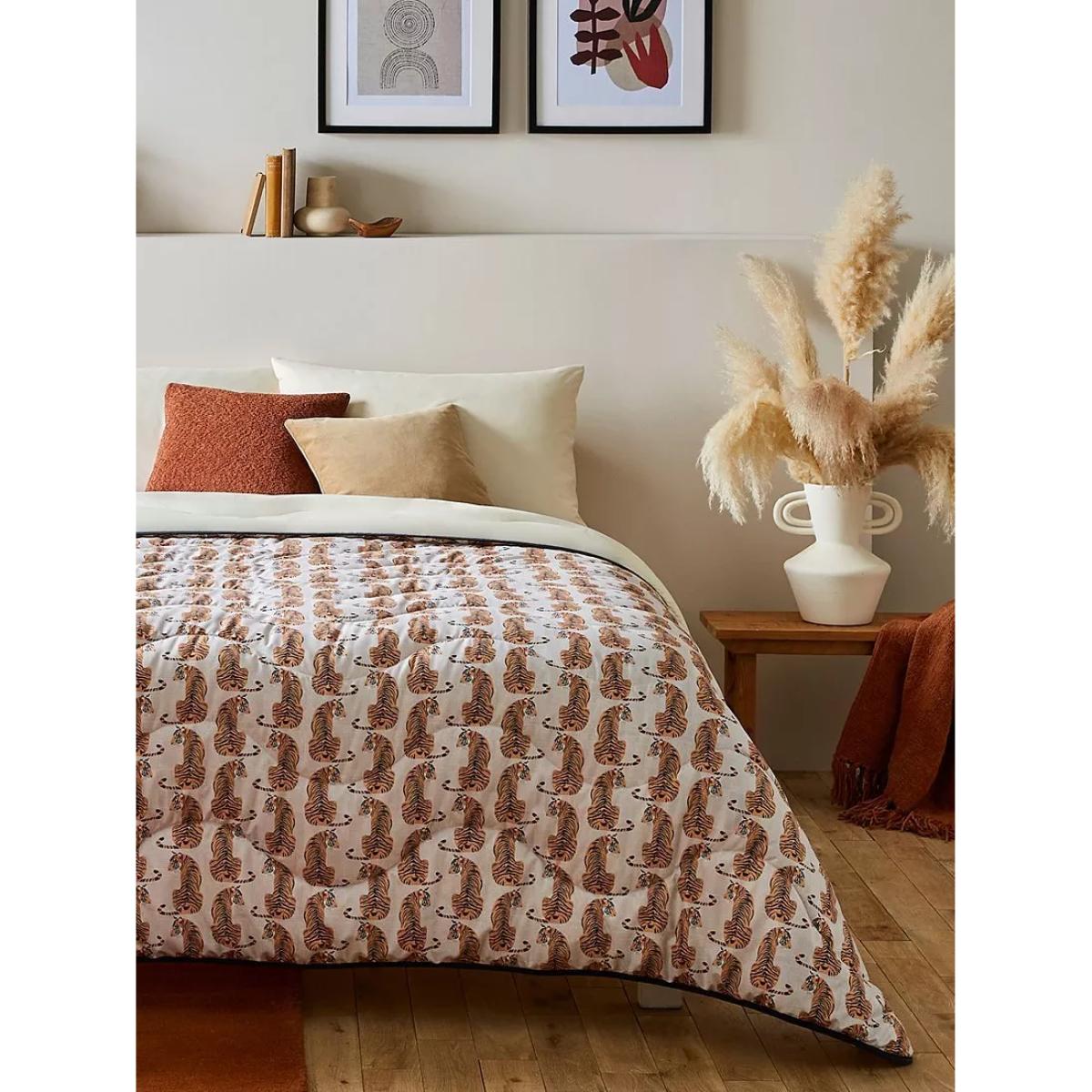 Night Lark® Wild Tigers Coverless Duvet, 6 Tog – image 2