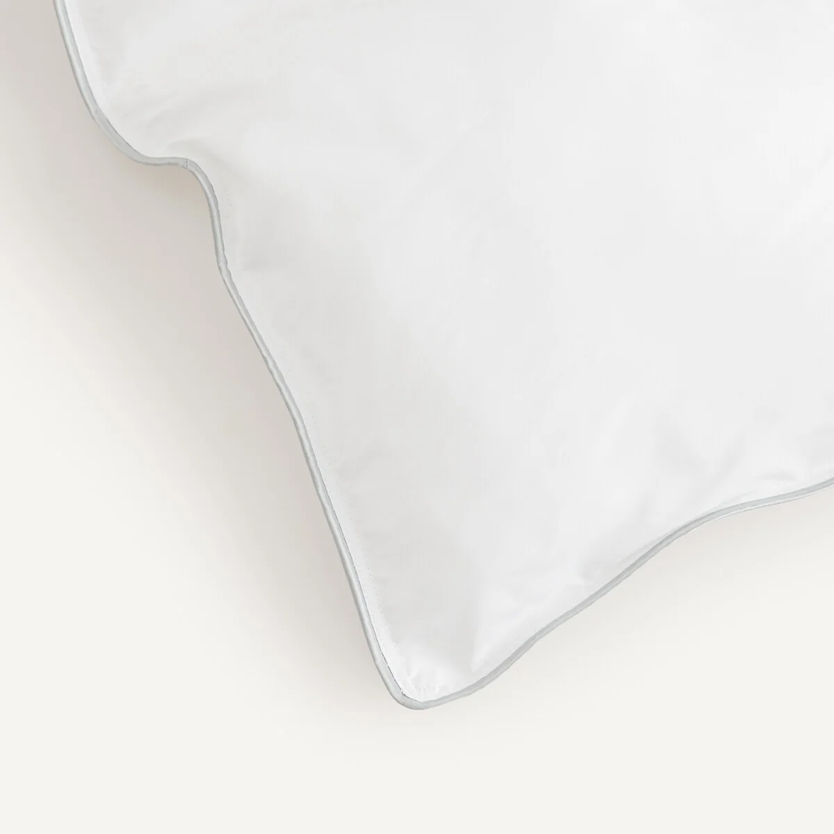 Synthetic Down-Effect Mid-Season Duvet – image 2