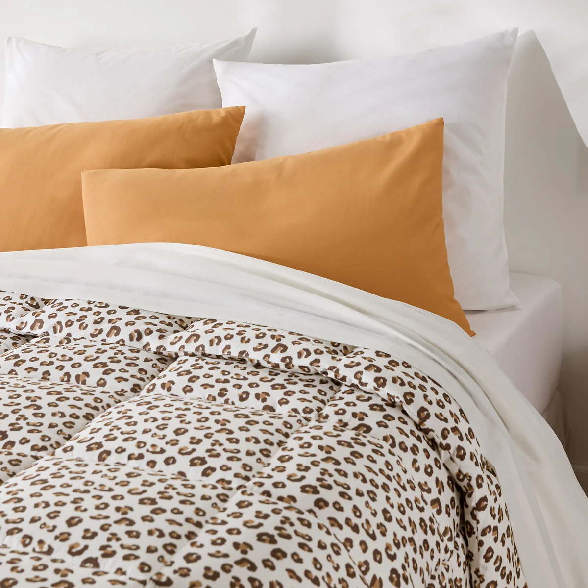Leopold Leopard Print Recycled Microfibre Duvet – image 2