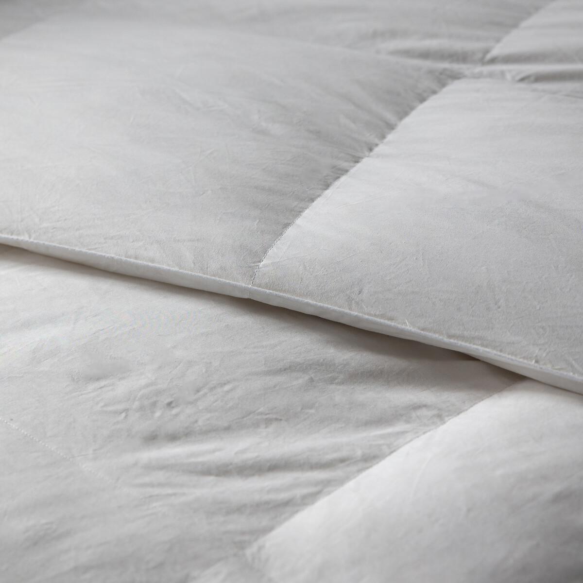 White Goose Feather & Down 10.5 Tog Duvet – image 3