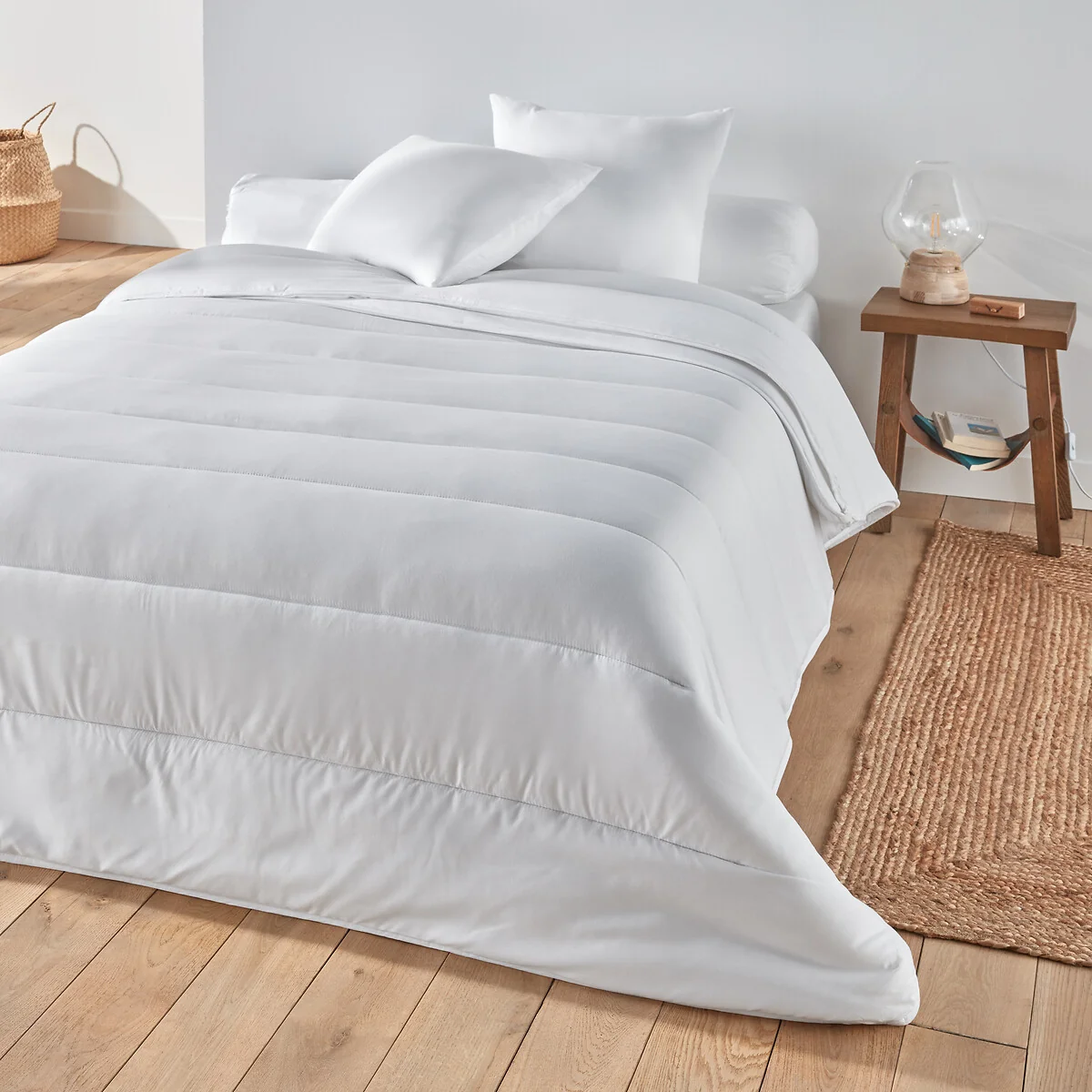 4 Season Synthetic Duvet – image 1