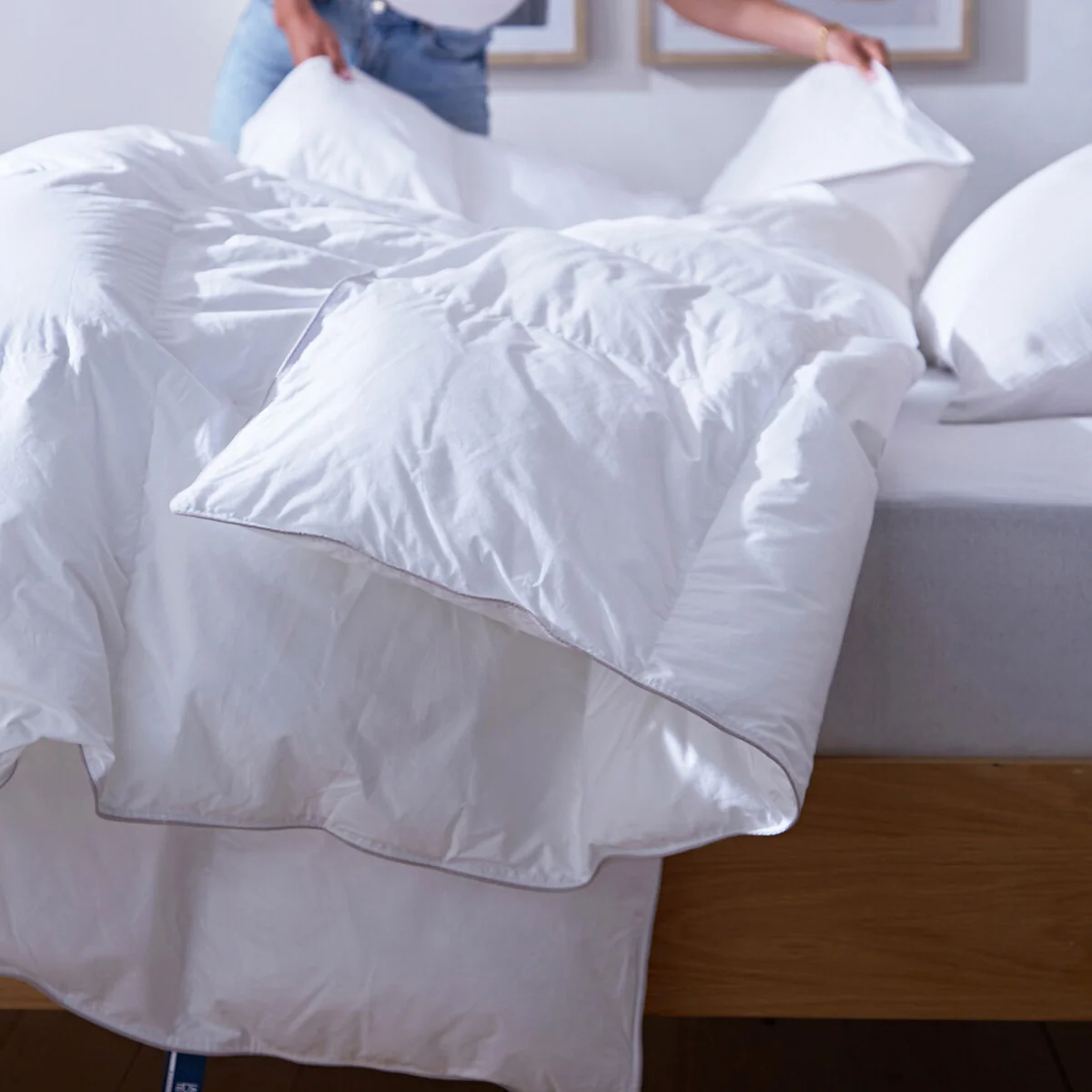 Ultra-Fluffy Mid-Season Duvet – image 3