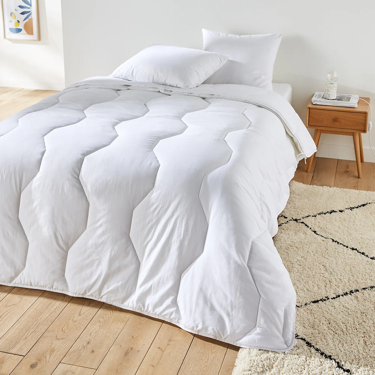 4 Season Synthetic Duvet – image 1