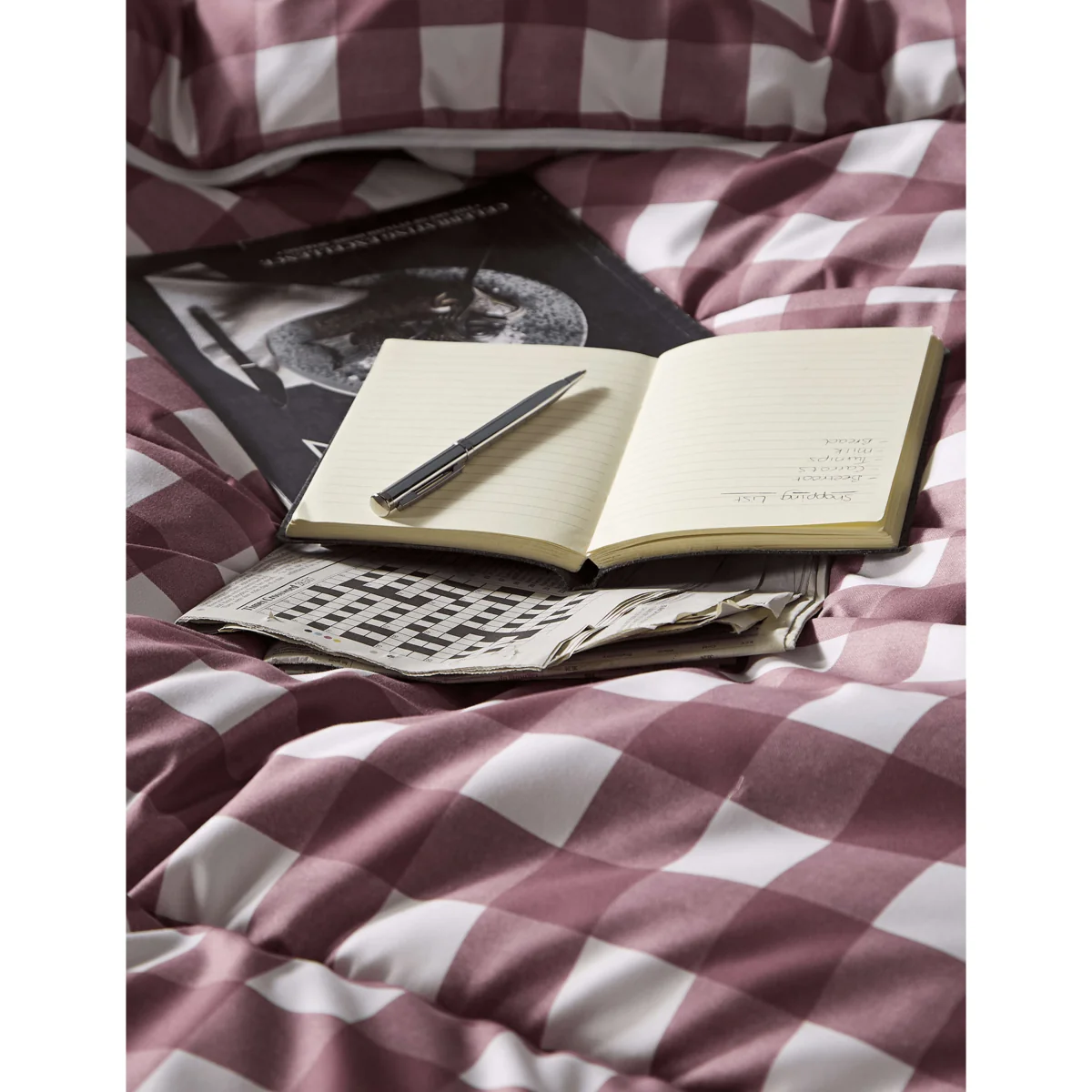 Nightlark Gingham Checked 10.5 Tog Coverless Duvet & Pillowcase Set Burgundy – image 3