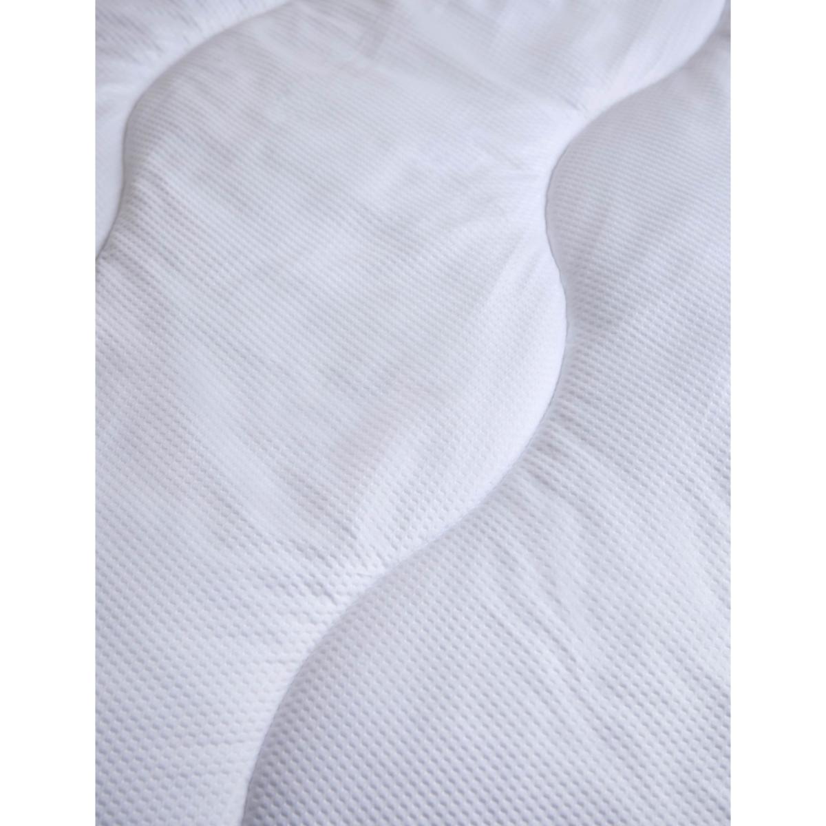 M&S Guest Essentials 13.5 Tog Duvet White – image 3