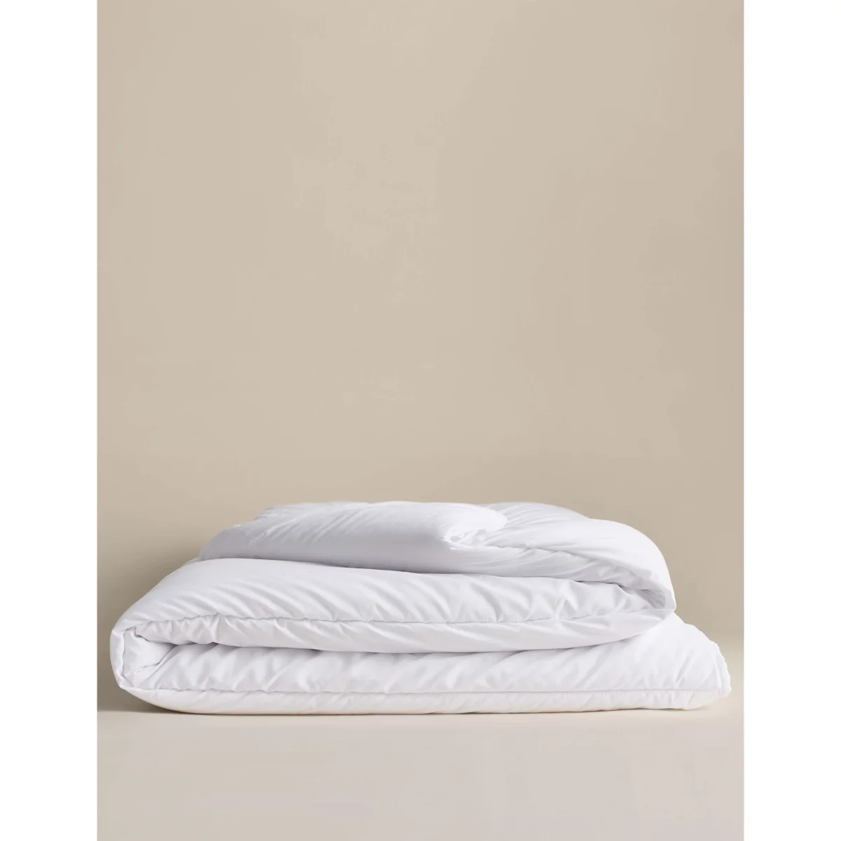 M&S Everyday 10.5 Tog Duvet White – image 2