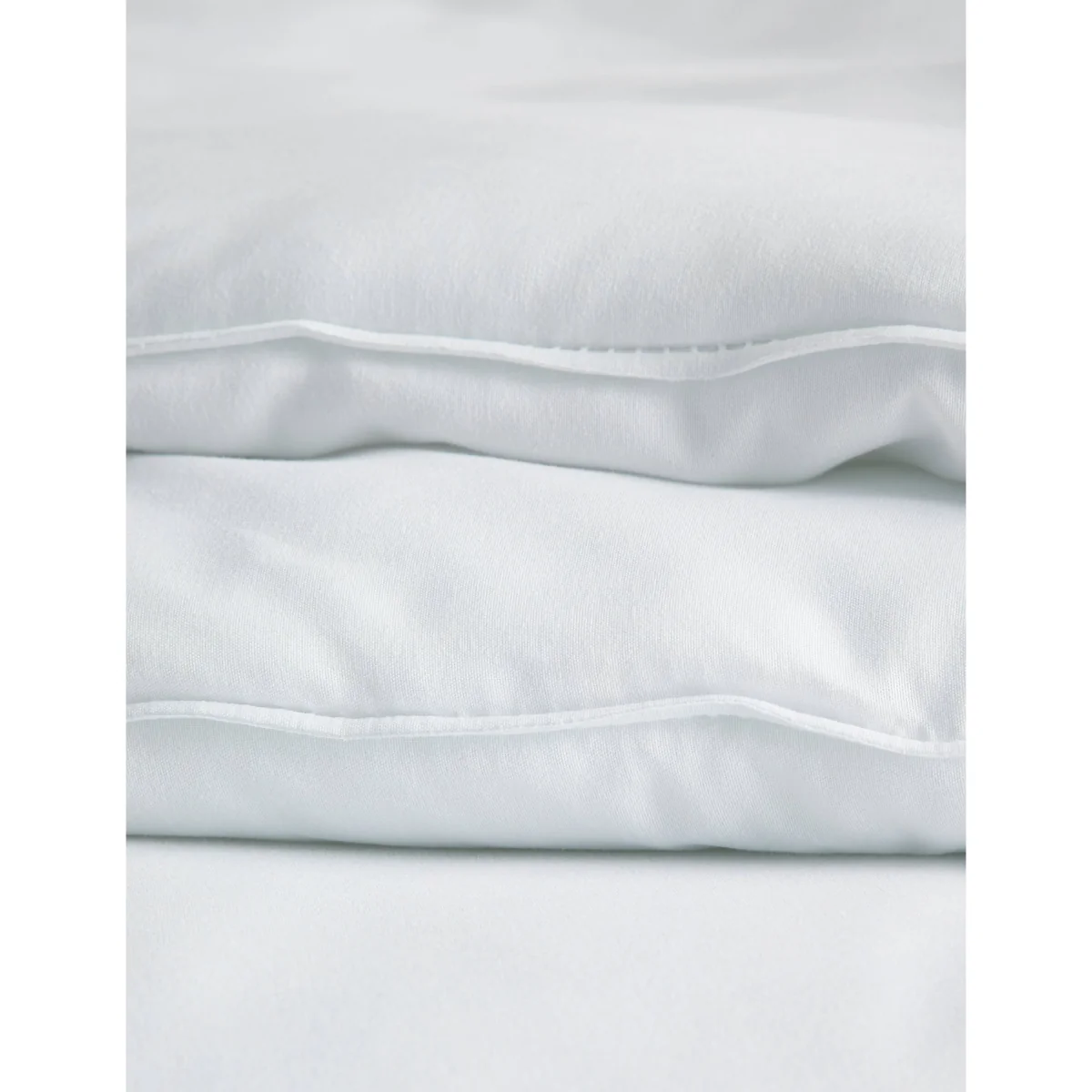 M&S Everyday 10.5 Tog Duvet White – image 5