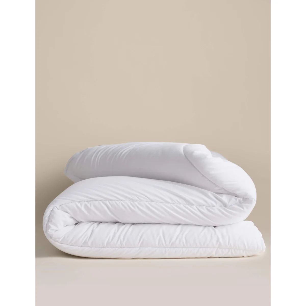 M&S Everyday 13.5 Tog Duvet White – image 2
