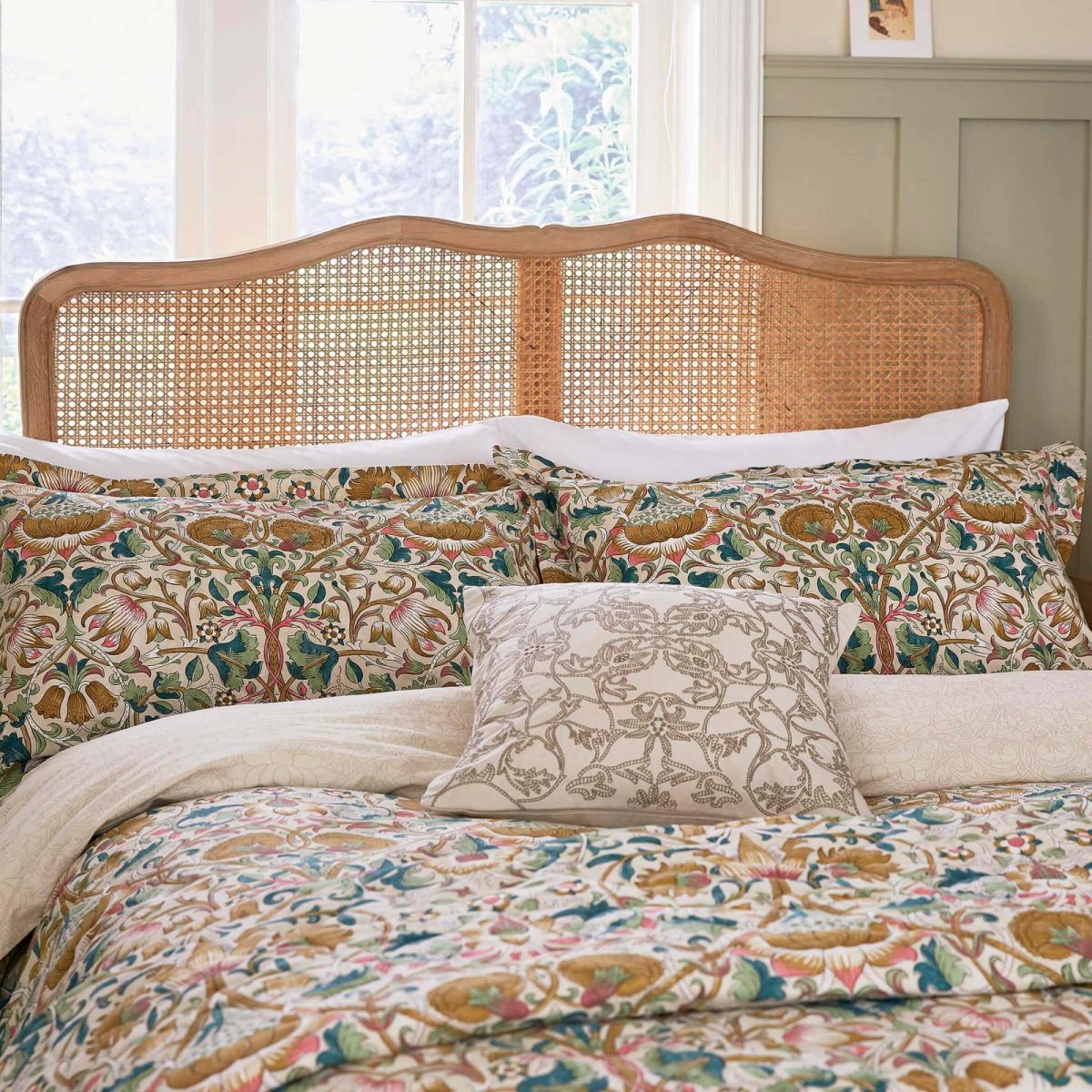 Morris and Co Lodden Duvet Set - Primrose and Thyme - Super King In Multi – image 2