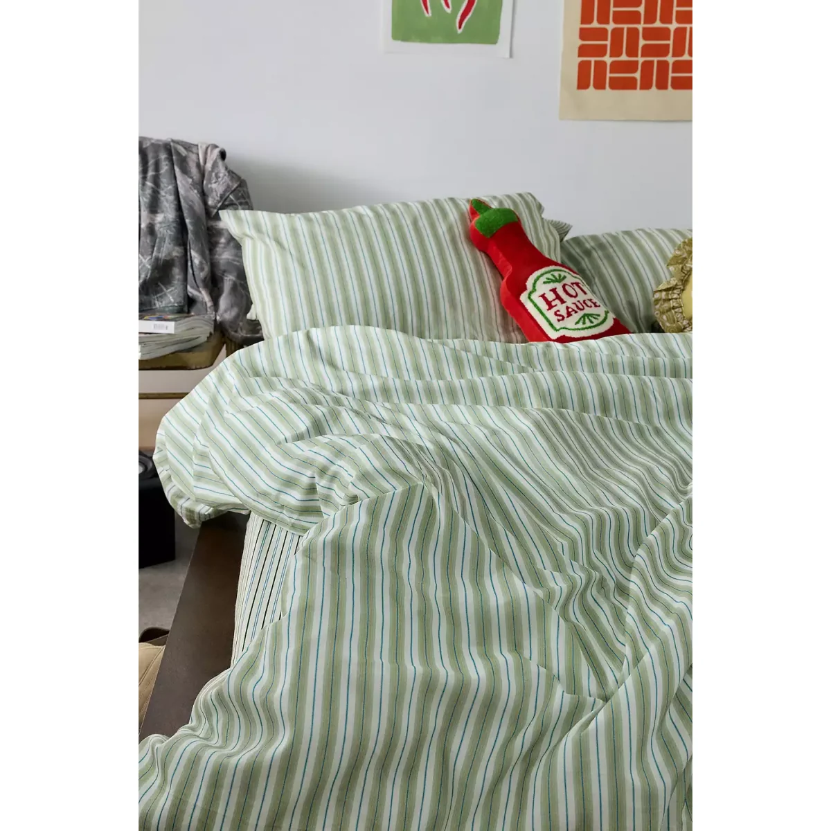 Green Shirt Stripe Duvet Set - Green Single at Urban Outfitters – image 6