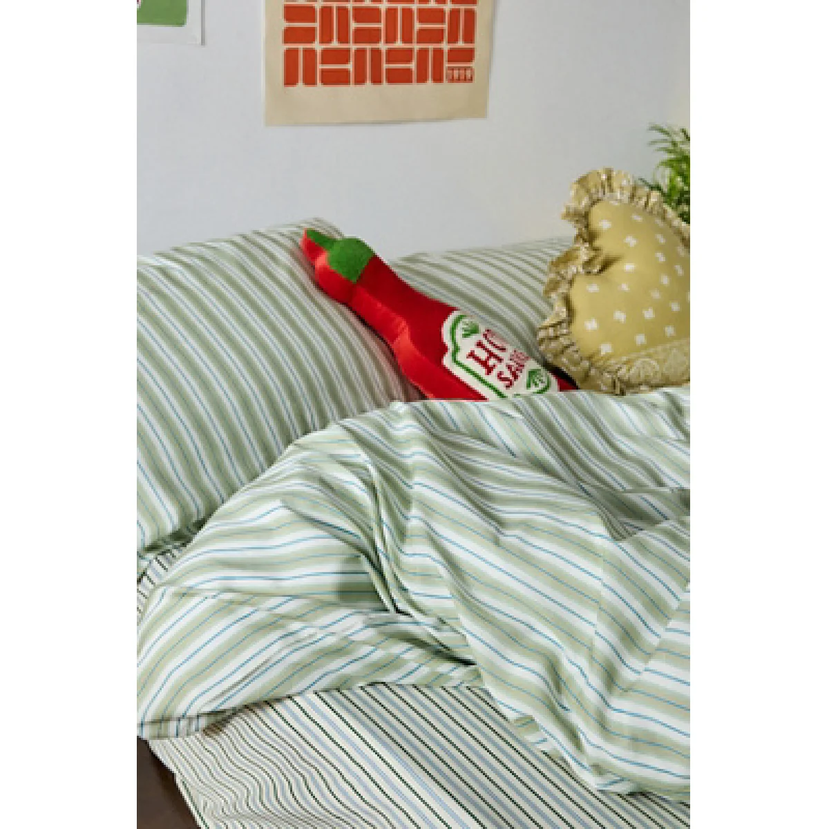 Green Shirt Stripe Duvet Set - Green Single at Urban Outfitters – image 8