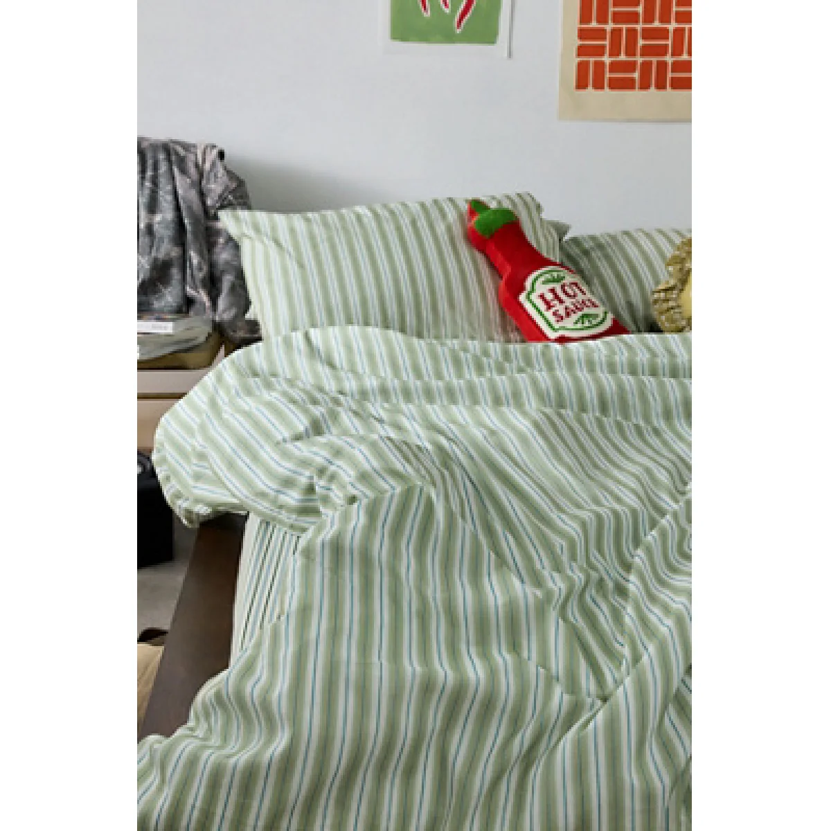 Green Shirt Stripe Duvet Set - Green Single at Urban Outfitters – image 9