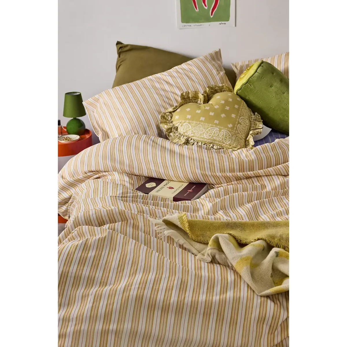 Ochre Shirt Stripe Duvet Set - Yellow Single at Urban Outfitters – image 4