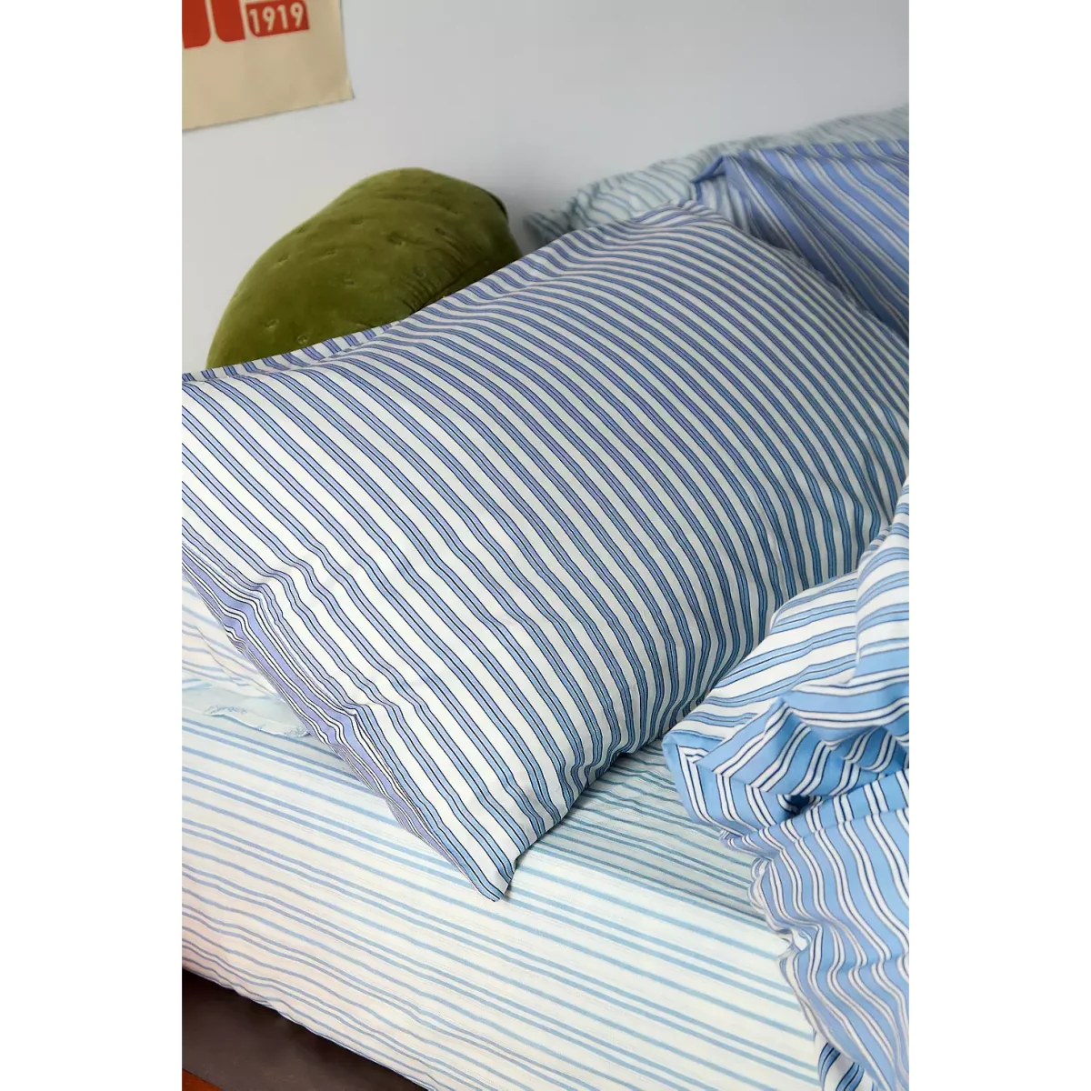 Blue Shirt Stripe Duvet Set - Blue King at Urban Outfitters – image 4