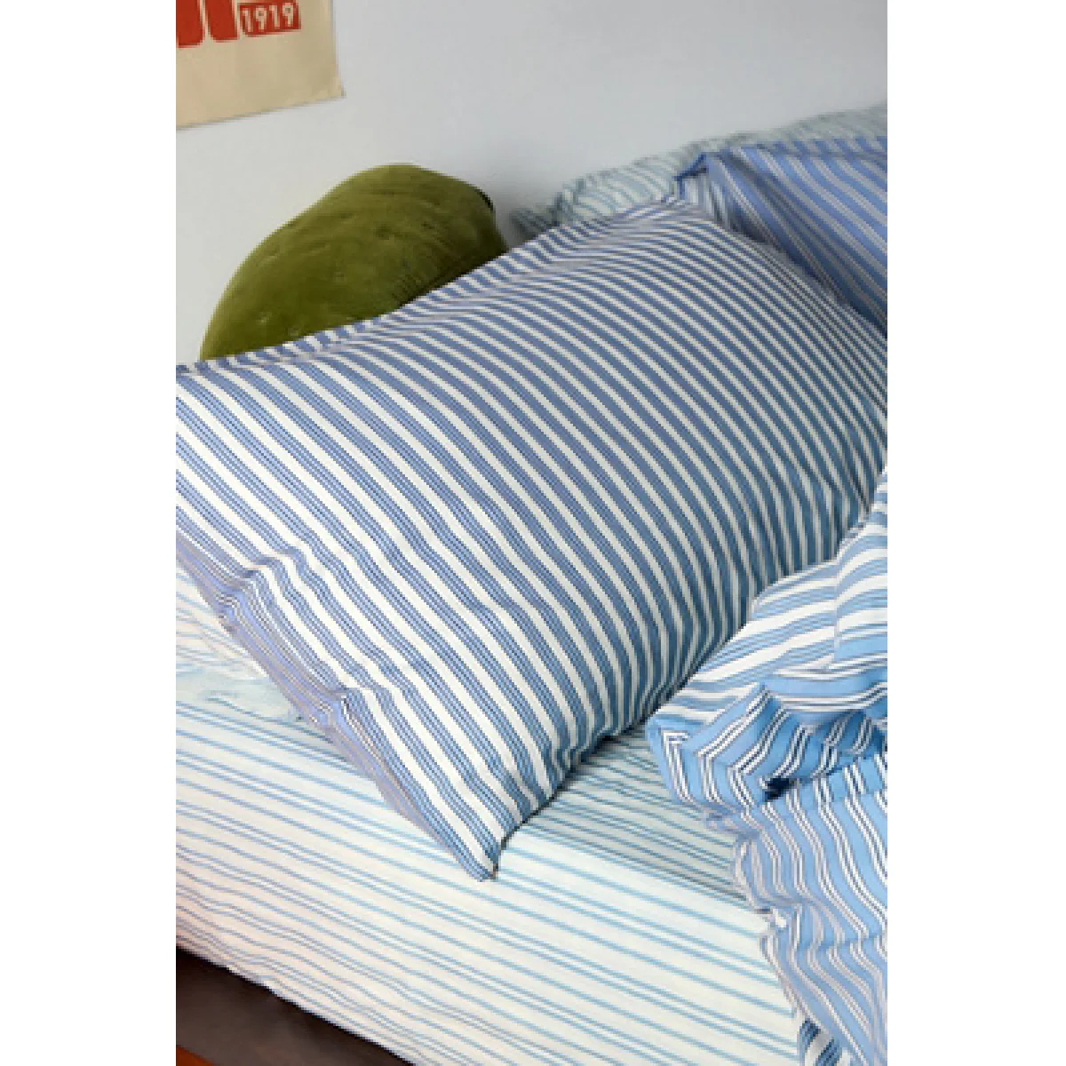Blue Shirt Stripe Duvet Set - Blue King at Urban Outfitters – image 8