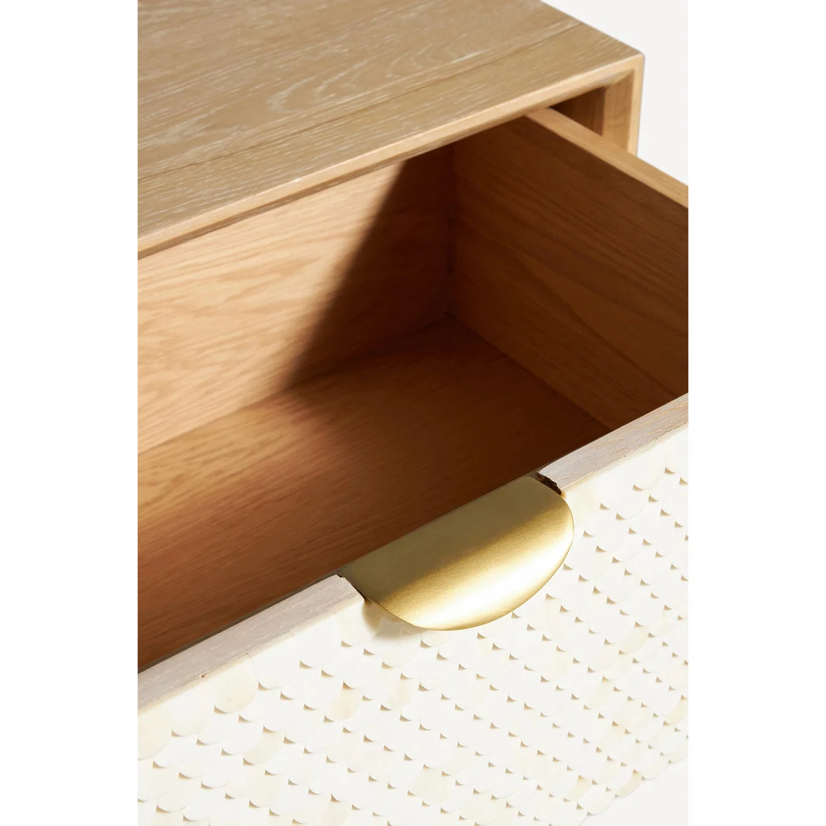 Pisces Oak Wood Six-Drawer Dresser – image 5