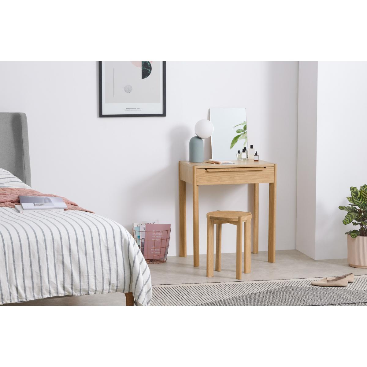 Ardelle Dressing Table with Stool, Oak – image 4