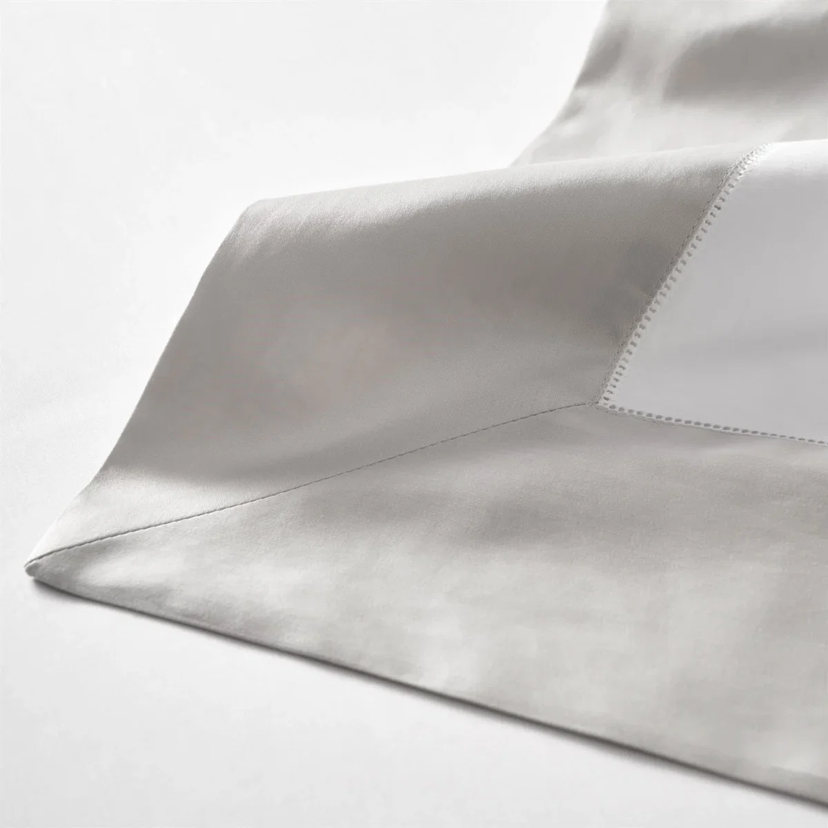 RalphLaurenHome Langdon Flat Sheet - Silver – image 1