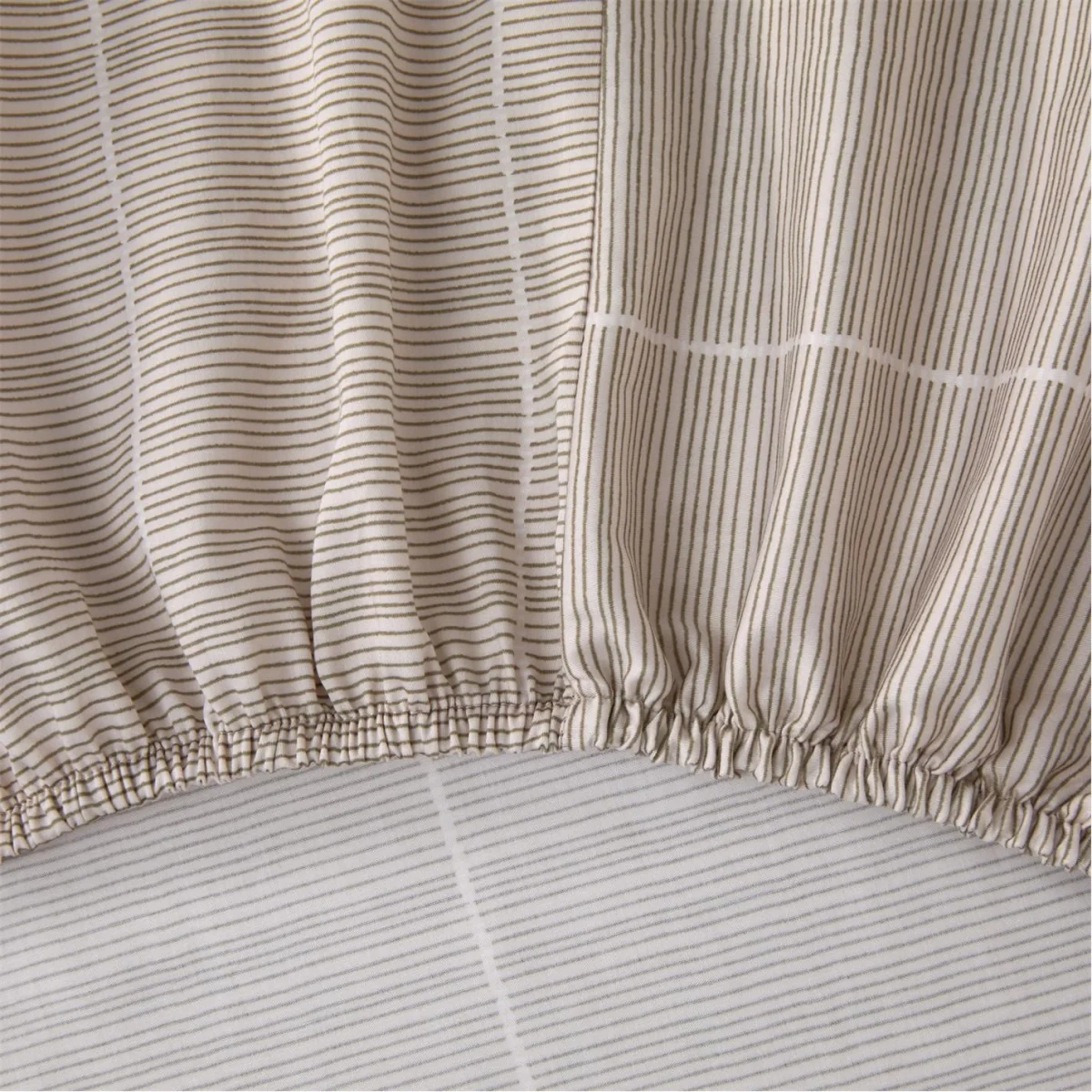 Spring Bloom Fitted Sheet – image 3