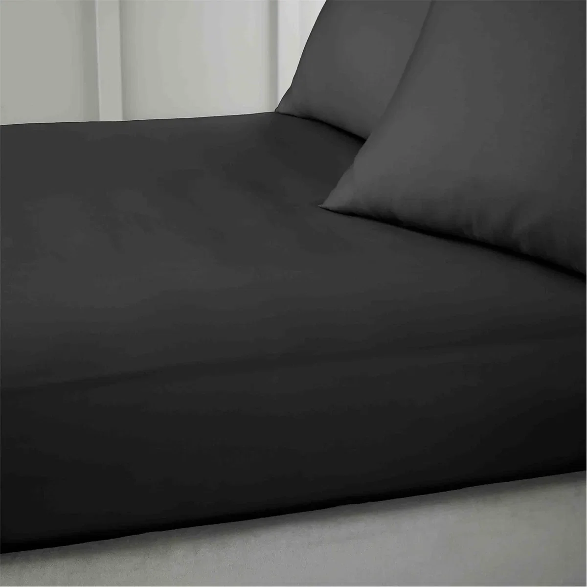 400 Thread Count Cotton Sateen Fitted Sheet - Black – image 1