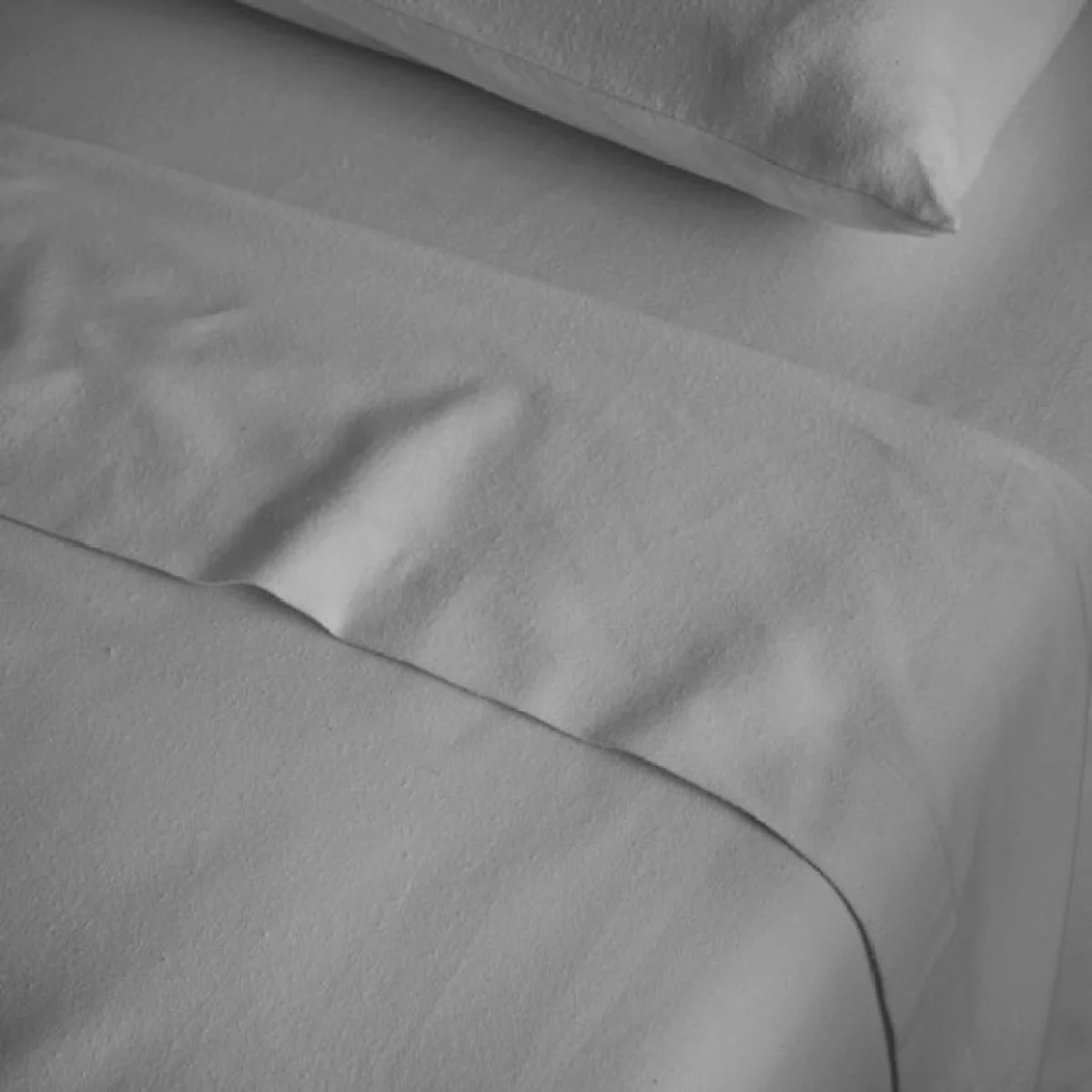 Soft & Cosy Luxury 100% Brushed Cotton Flat Sheet – image 3